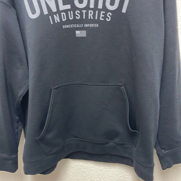 One Shot Industries Men’s XL Black Hoodie Pullover Jacket Gray Logo USA - Picture 5 of 8